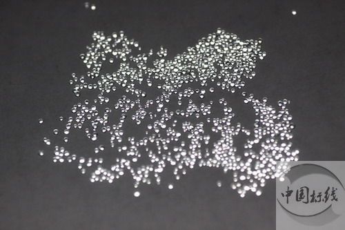 雁江金属表面处理厂喷砂玻璃微珠清理